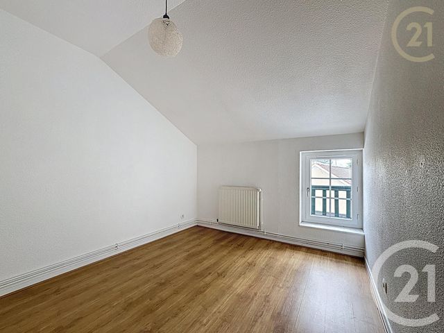Appartement F4 à louer - 4 pièces - 92.05 m2 - BOISSISE LE ROI - 77 - ILE-DE-FRANCE - Century 21 Domaine Du Parc