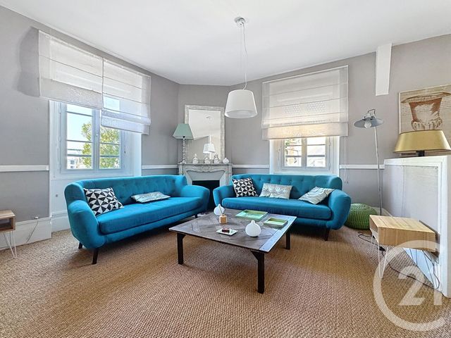 Appartement F2 à louer - 2 pièces - 56.75 m2 - MELUN - 77 - ILE-DE-FRANCE - Century 21 Domaine Du Parc