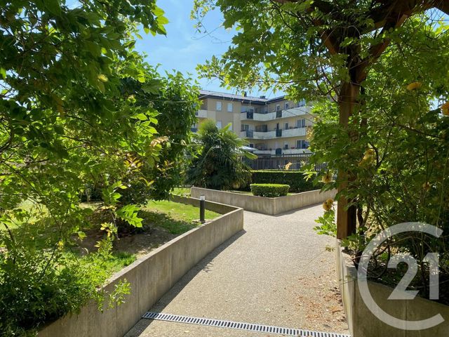 Appartement F3 à louer - 3 pièces - 68.78 m2 - ST FARGEAU PONTHIERRY - 77 - ILE-DE-FRANCE - Century 21 Domaine Du Parc