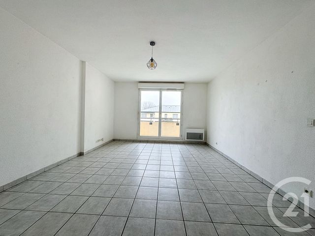 Appartement F3 à louer - 3 pièces - 68.78 m2 - ST FARGEAU PONTHIERRY - 77 - ILE-DE-FRANCE - Century 21 Domaine Du Parc