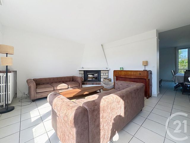maison à louer - 8 pièces - 152.16 m2 - ST FARGEAU PONTHIERRY - 77 - ILE-DE-FRANCE - Century 21 Domaine Du Parc