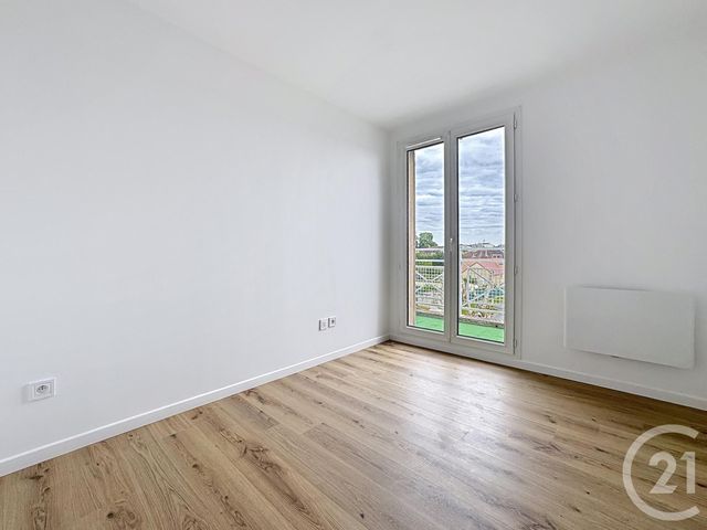 Appartement F2 à louer - 2 pièces - 38.04 m2 - PRINGY - 77 - ILE-DE-FRANCE - Century 21 Domaine Du Parc