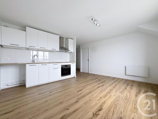 Appartement F2 à louer - 2 pièces - 38.04 m2 - PRINGY - 77 - ILE-DE-FRANCE - Century 21 Domaine Du Parc