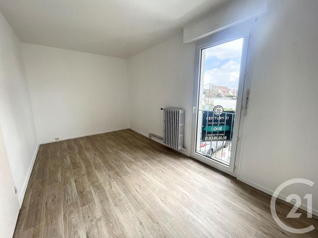 maison à louer - 4 pièces - 77.7 m2 - BOISSISE LE ROI - 77 - ILE-DE-FRANCE - Century 21 Domaine Du Parc