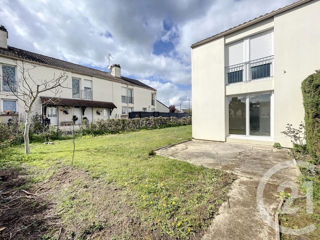 maison à louer - 4 pièces - 77.7 m2 - BOISSISE LE ROI - 77 - ILE-DE-FRANCE - Century 21 Domaine Du Parc