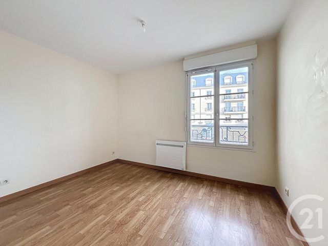 Appartement F3 à louer - 3 pièces - 58.19 m2 - ST FARGEAU PONTHIERRY - 77 - ILE-DE-FRANCE - Century 21 Domaine Du Parc