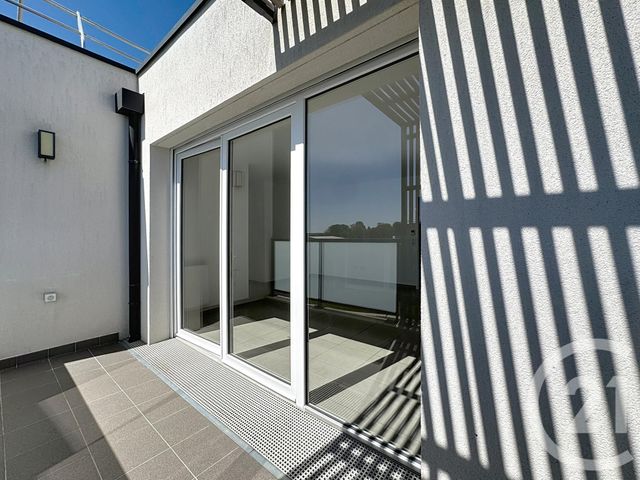 Appartement F3 à louer - 3 pièces - 56.25 m2 - VAUX LE PENIL - 77 - ILE-DE-FRANCE - Century 21 Domaine Du Parc