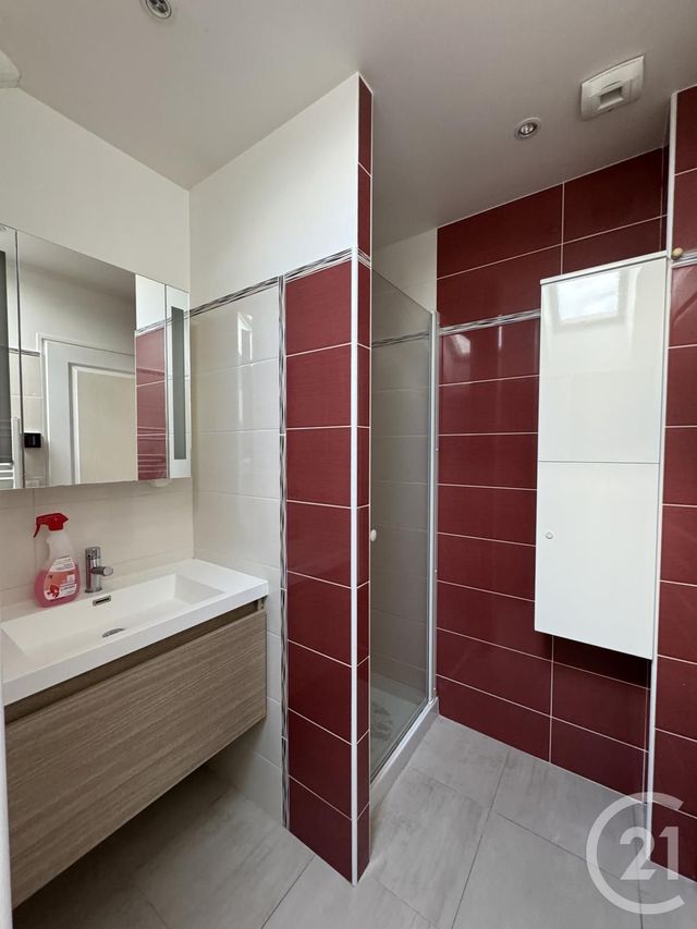 Appartement F3 à louer - 3 pièces - 55.32 m2 - SOISY SUR ECOLE - 91 - ILE-DE-FRANCE - Century 21 Domaine Du Parc
