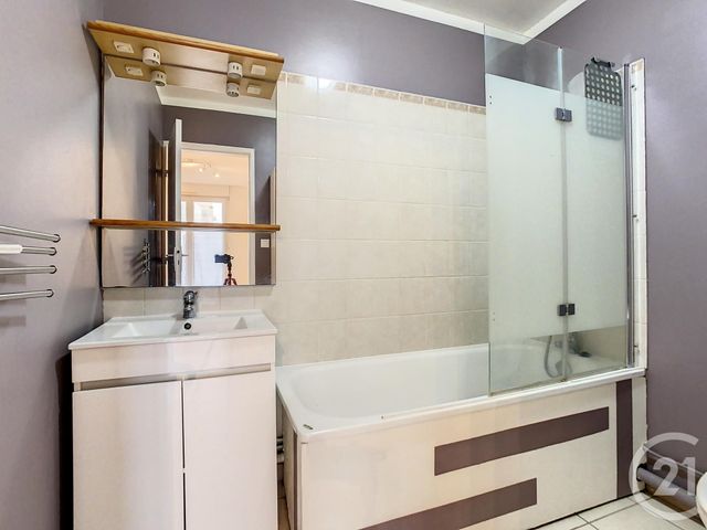 Appartement F2 à louer - 2 pièces - 35.3 m2 - ST FARGEAU PONTHIERRY - 77 - ILE-DE-FRANCE - Century 21 Domaine Du Parc