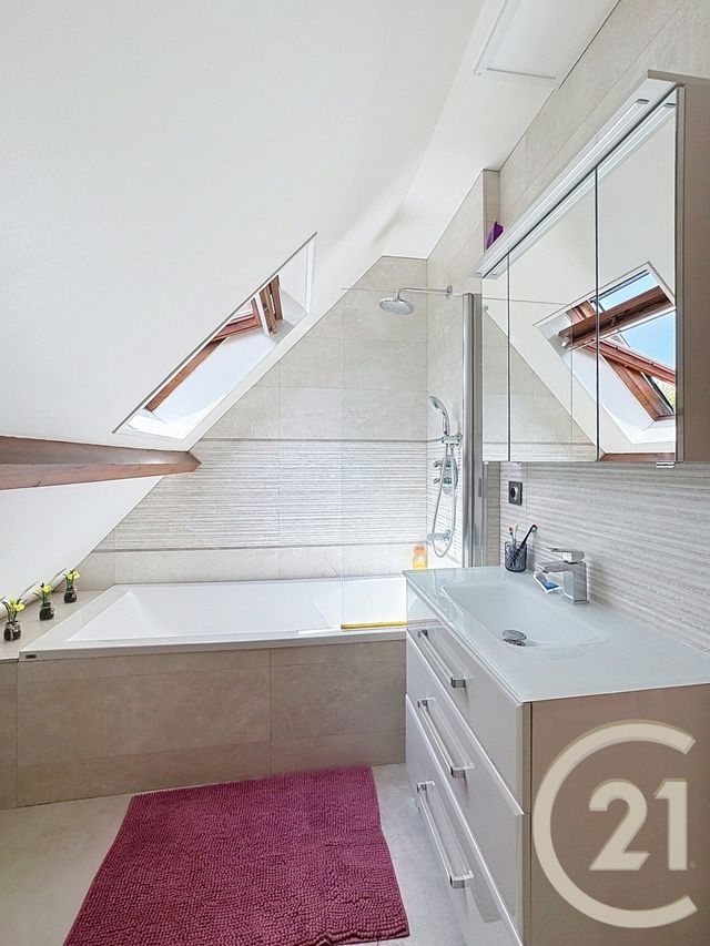 maison à vendre - 8 pièces - 209.0 m2 - ST FARGEAU PONTHIERRY - 77 - ILE-DE-FRANCE - Century 21 Domaine Du Parc