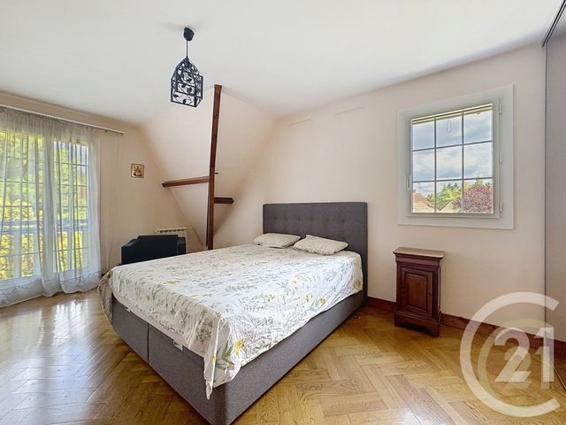 maison à vendre - 8 pièces - 209.0 m2 - ST FARGEAU PONTHIERRY - 77 - ILE-DE-FRANCE - Century 21 Domaine Du Parc