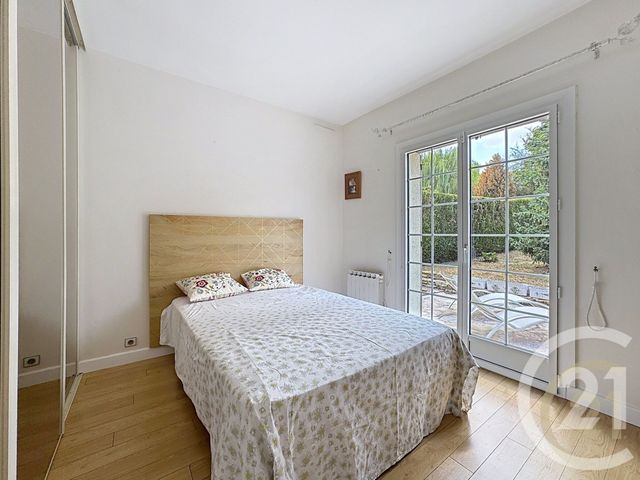 maison à vendre - 8 pièces - 209.0 m2 - ST FARGEAU PONTHIERRY - 77 - ILE-DE-FRANCE - Century 21 Domaine Du Parc