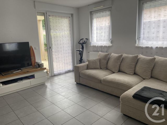 Appartement F3 à louer - 3 pièces - 57.8 m2 - CESSON - 77 - ILE-DE-FRANCE - Century 21 Domaine Du Parc