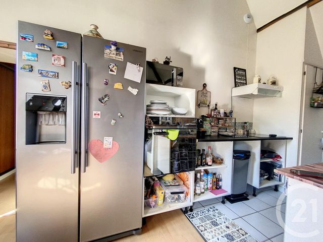 Appartement F3 à louer - 3 pièces - 69.27 m2 - CRISENOY - 77 - ILE-DE-FRANCE - Century 21 Domaine Du Parc
