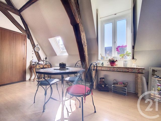 Appartement F3 à louer - 3 pièces - 69.27 m2 - CRISENOY - 77 - ILE-DE-FRANCE - Century 21 Domaine Du Parc