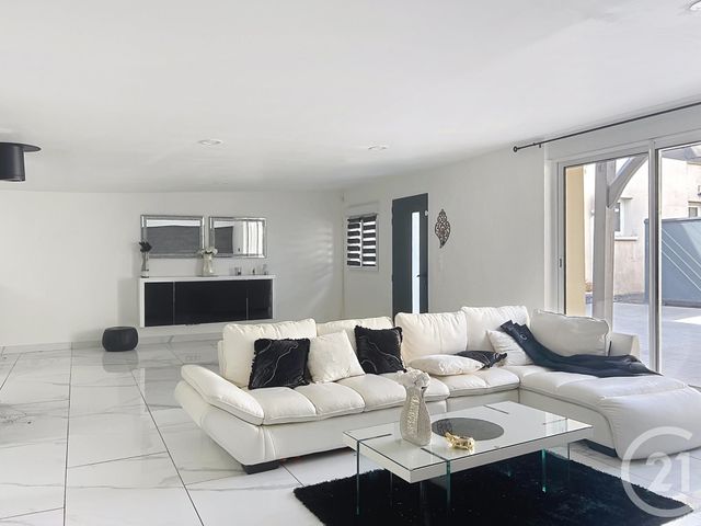 maison à louer - 4 pièces - 91.04 m2 - PRINGY - 77 - ILE-DE-FRANCE - Century 21 Domaine Du Parc