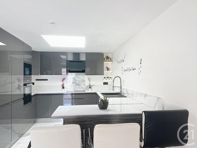 maison à louer - 4 pièces - 91.04 m2 - PRINGY - 77 - ILE-DE-FRANCE - Century 21 Domaine Du Parc