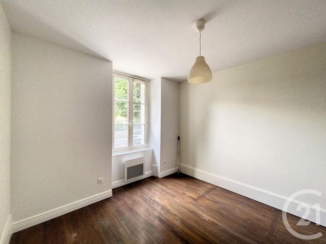 Appartement F3 à louer - 3 pièces - 52.28 m2 - MELUN - 77 - ILE-DE-FRANCE - Century 21 Domaine Du Parc