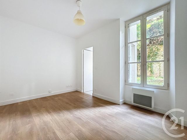 Appartement F3 à louer - 3 pièces - 52.28 m2 - MELUN - 77 - ILE-DE-FRANCE - Century 21 Domaine Du Parc