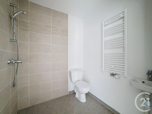 maison à louer - 4 pièces - 91.8 m2 - ST FARGEAU PONTHIERRY - 77 - ILE-DE-FRANCE - Century 21 Domaine Du Parc