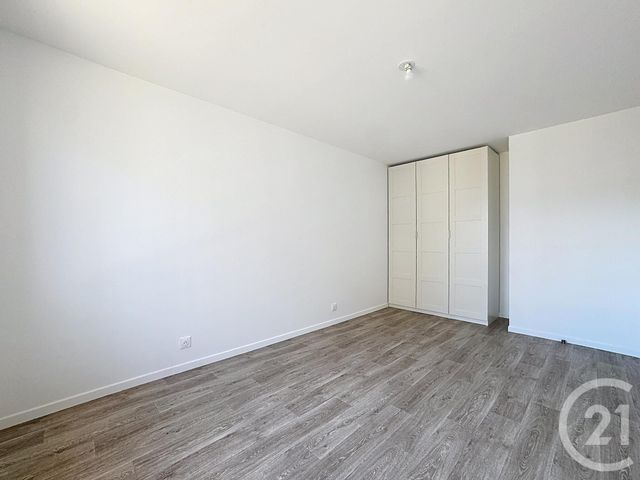 maison à louer - 4 pièces - 91.8 m2 - ST FARGEAU PONTHIERRY - 77 - ILE-DE-FRANCE - Century 21 Domaine Du Parc