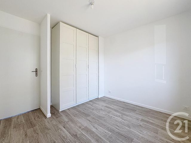 maison à louer - 4 pièces - 91.8 m2 - ST FARGEAU PONTHIERRY - 77 - ILE-DE-FRANCE - Century 21 Domaine Du Parc