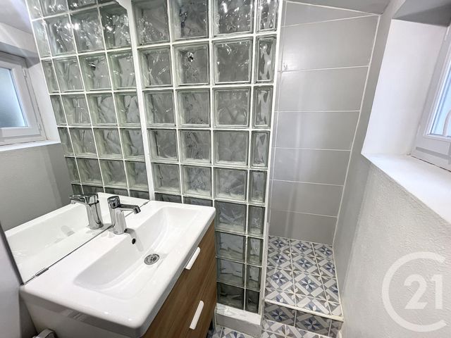 Appartement F2 à louer - 2 pièces - 39.04 m2 - MELUN - 77 - ILE-DE-FRANCE - Century 21 Domaine Du Parc
