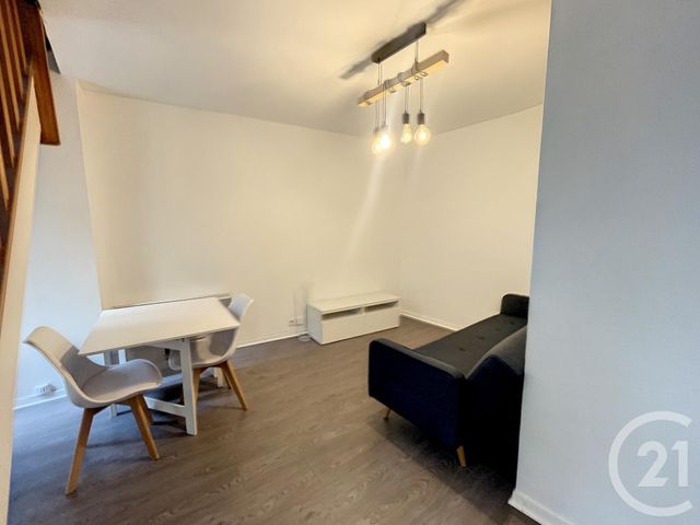 Appartement F2 à louer - 2 pièces - 39.04 m2 - MELUN - 77 - ILE-DE-FRANCE - Century 21 Domaine Du Parc