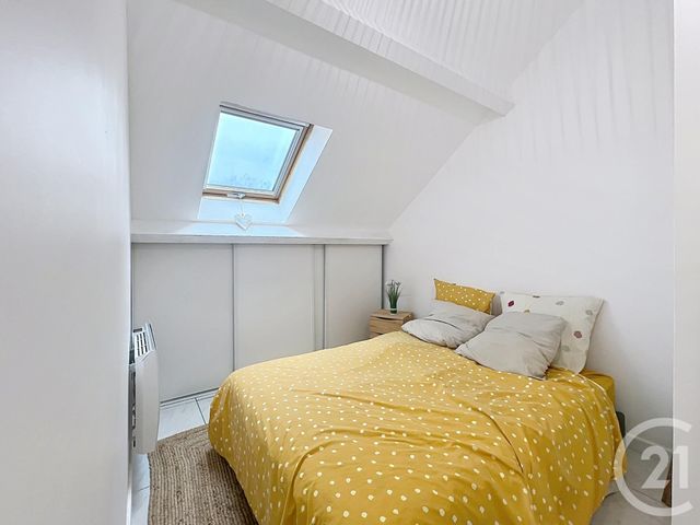 Appartement Duplex à louer - 2 pièces - 28.41 m2 - PRINGY - 77 - ILE-DE-FRANCE - Century 21 Domaine Du Parc