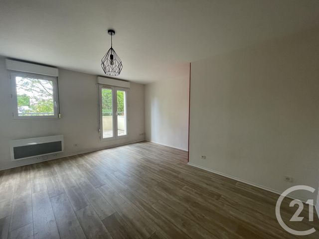 Appartement F1 à louer - 1 pièce - 31.73 m2 - MELUN - 77 - ILE-DE-FRANCE - Century 21 Domaine Du Parc