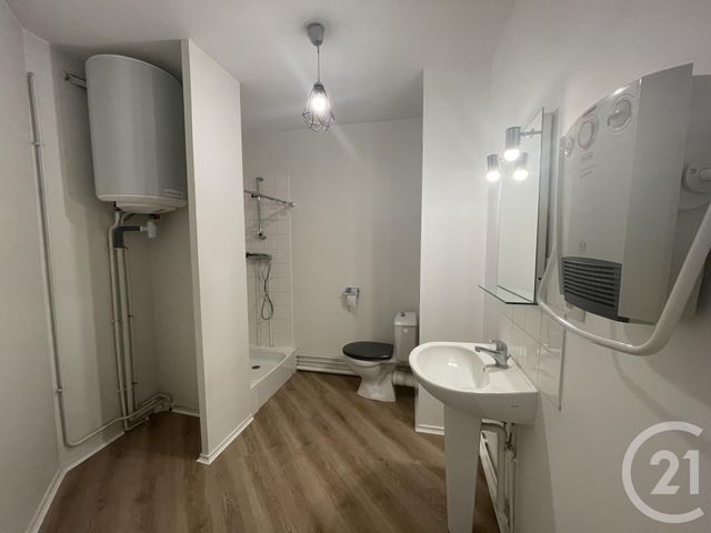 Appartement F1 à louer - 1 pièce - 31.73 m2 - MELUN - 77 - ILE-DE-FRANCE - Century 21 Domaine Du Parc