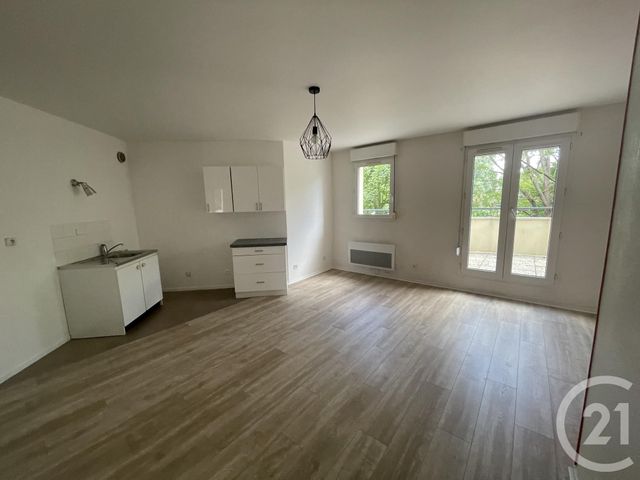 Appartement F1 à louer - 1 pièce - 31.73 m2 - MELUN - 77 - ILE-DE-FRANCE - Century 21 Domaine Du Parc