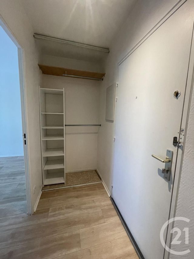 Appartement F1 à louer - 1 pièce - 31.73 m2 - MELUN - 77 - ILE-DE-FRANCE - Century 21 Domaine Du Parc