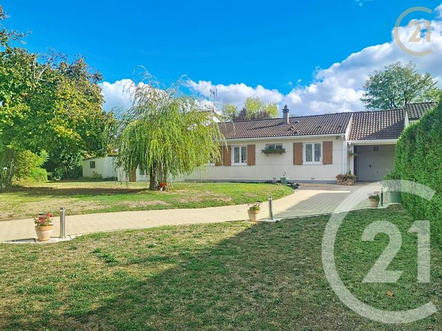 maison à vendre - 8 pièces - 167.0 m2 - ST SAUVEUR SUR ECOLE - 77 - ILE-DE-FRANCE - Century 21 Domaine Du Parc