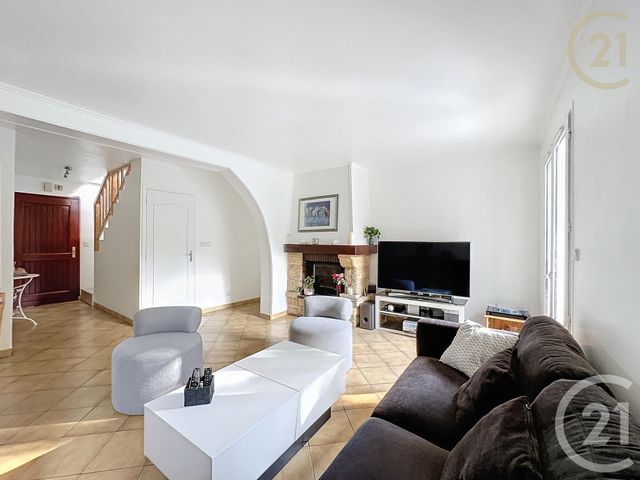 maison à vendre - 7 pièces - 127.45 m2 - PRINGY - 77 - ILE-DE-FRANCE - Century 21 Domaine Du Parc