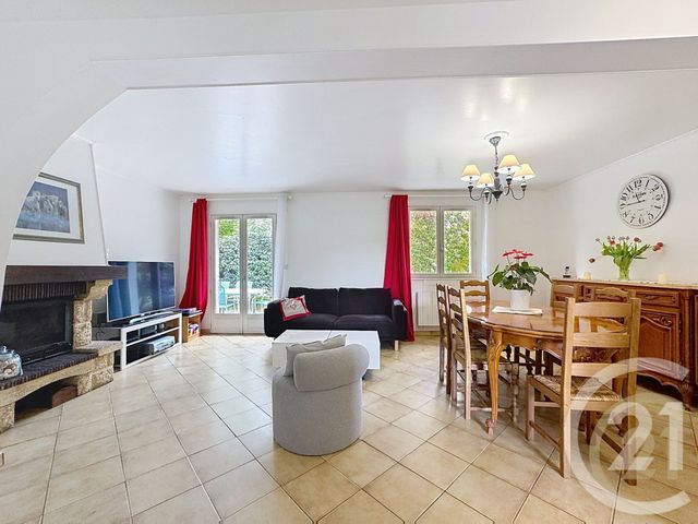maison à vendre - 8 pièces - 127.45 m2 - PRINGY - 77 - ILE-DE-FRANCE - Century 21 Domaine Du Parc